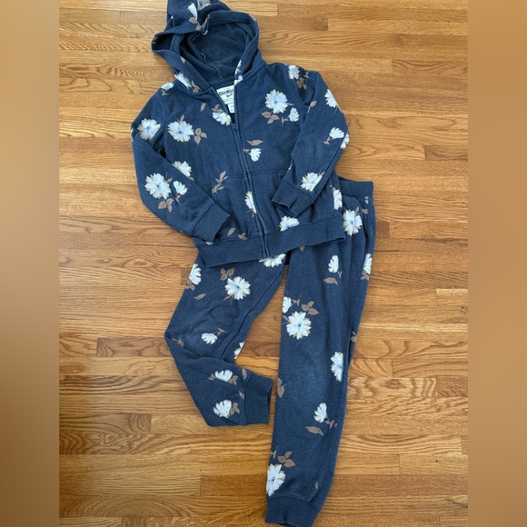 Matching Hoodie and Joggers - Picture 1 of 5